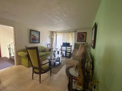 272 E Haverhill St unit 16, Lawrence, MA 01841 - photo 6