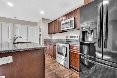 422 Mount Hood Dr, Inman, SC 29349 - photo 7