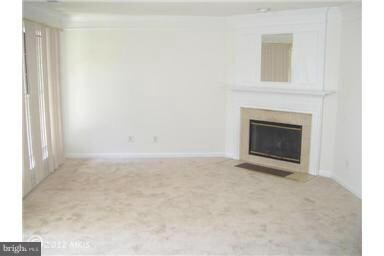 9298 Cardinal Forest Ln unit 101, Lorton, VA 22079 - photo 2