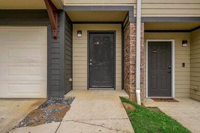 2306 Timber Oaks Ln unit 1, Tallahassee, FL 32304 - photo 2