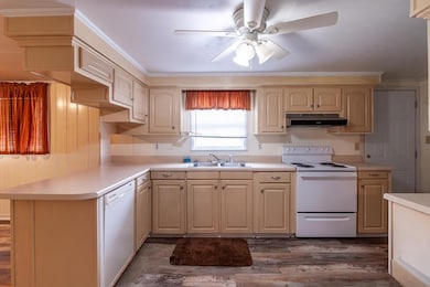 721 E Crawford St, Colquitt, GA 39837 - photo 5