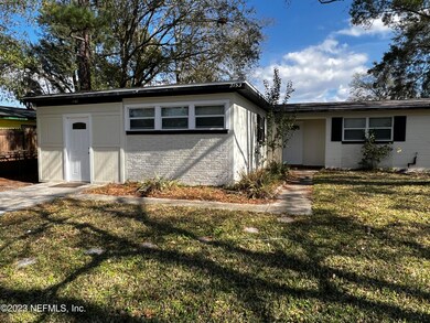 2153 Bo Peep Dr W, Jacksonville, FL 32210 - photo 2