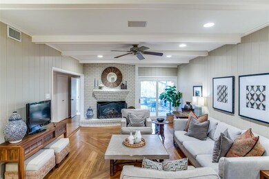 6869 Carolyncrest Dr, Dallas, TX 75214 - photo 6