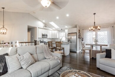 252 Franklin Rd, Somerset, MA 02726 - photo 4