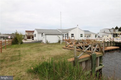 8 Louisiana Dr, Little Egg Harbor Township, NJ 08087 - photo 2