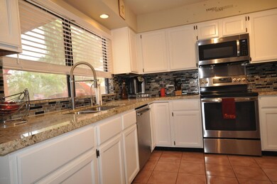 1391 N Soho Ln, Chandler, AZ 85225 - photo 4