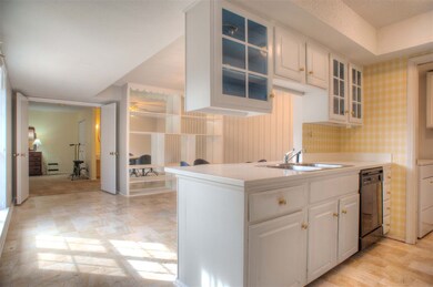 Breakfast Bar in Kitchen