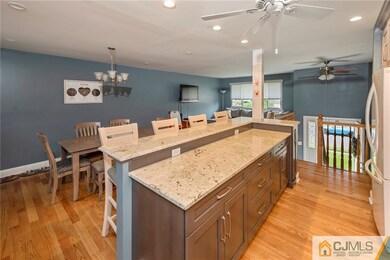 7 Princeton Dr, Middlesex, NJ 08846 - photo 3