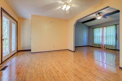 5618 Wooded Lake Dr 3