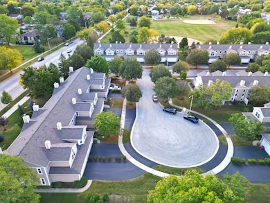 730 Hamilton Cir, Schaumburg, IL 60194 - photo 3