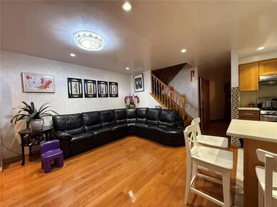 2856 W 30th St, Brooklyn, NY 11224 - photo 5