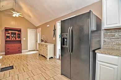 32 Johnson St, North Attleboro, MA 02760 - photo 6