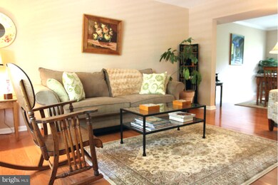 8 Simpson Ct, Reisterstown, MD 21136 - photo 4