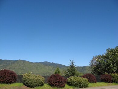 1085 NW Starlite Place unit R342008, Grants Pass, OR 97526 - photo 2