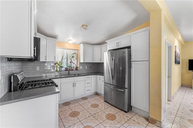 16079 Yarnell St unit B18, Sylmar, CA 91342 - photo 5