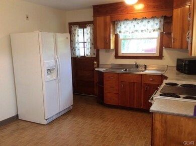 1845 S 2nd St, Allentown, PA 18103 - photo 6