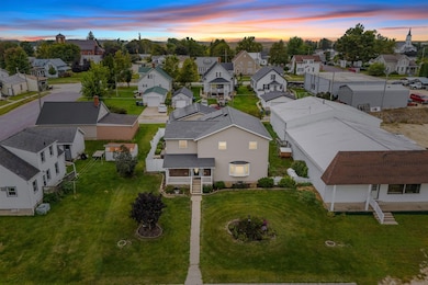 306 S Monroe St, Garnavillo, IA 52049 - photo 2