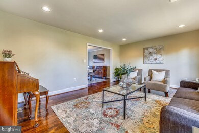 17409 Kirstin Ct, Olney, MD 20832 - photo 4