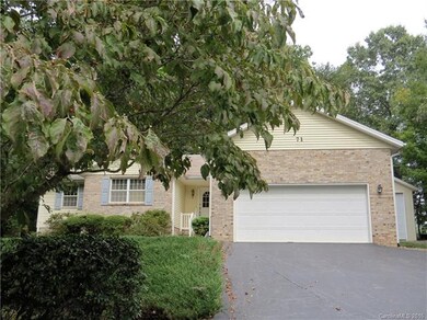 71 Chestnut Ln, Hendersonville, NC 28792 - photo 4