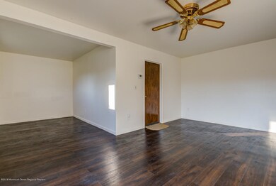 262 Florence Ave Long Branch-large-008-2