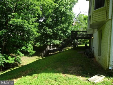 1622 Old Drummer Boy Ln, Fort Washington, MD 20744 - photo 4