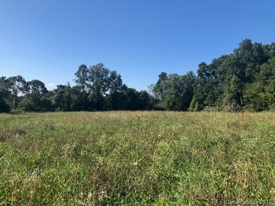 1251 N Allen Rd unit 3, Hendersonville, NC 28792 - photo 4