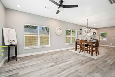 6208 Cochran St, Houston, TX 77022 - photo 6