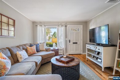 8-24 Fern St unit 1X, Fair Lawn, NJ 07410 - photo 4