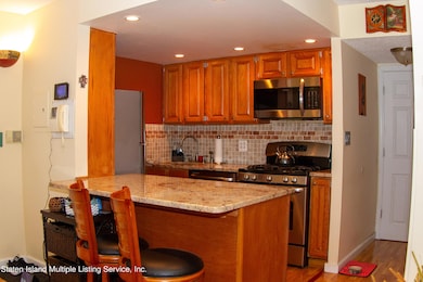 Chestnut Hill at Essex Park unit 2C, Staten Island, NY 10314 - photo 3
