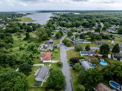 27 Utica Ln, South Dartmouth, MA 02748 - photo 3