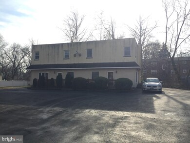 63 S Morton Ave, Folsom, PA 19033 - photo 3