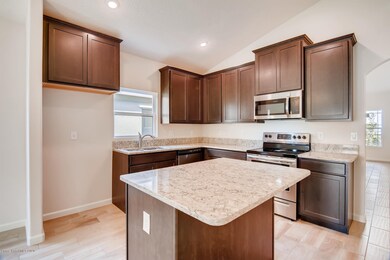 SENECA  D-large-004-004-Kitchen-1499x100