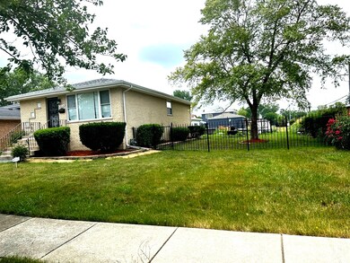 18016 Ravisloe Terrace, Country Club Hills, IL 60478 - photo 2