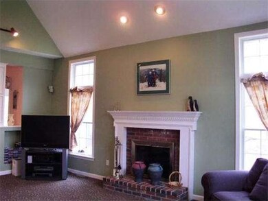 35 Plantation Rd, Mansfield, MA 02048 - photo 5