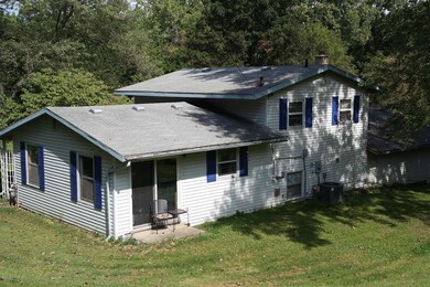 135 N Fairview Ave, Niles, MI 49120 - photo 3