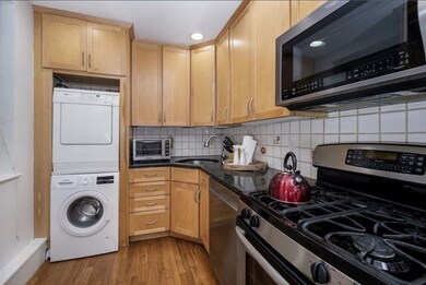 37 Commonwealth Ave unit 11, Chestnut Hill, MA 02467 - photo 4