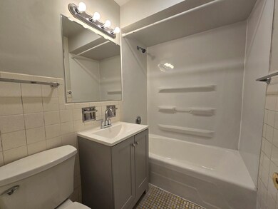 7201 W Wellington Ave unit 3G, Elmwood Park, IL 60707 - photo 5