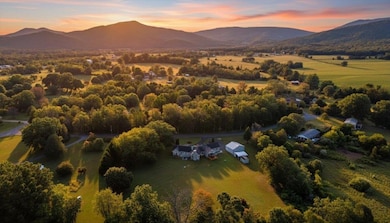 174 Martin St, Luray, VA 22835 - photo 2