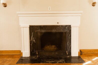 641 Yeoman St, Waukegan, IL 60085 - photo 6