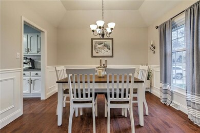 807 NW 17th St, Blue Springs, MO 64015 - photo 6