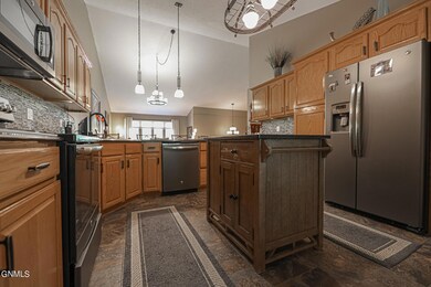 2622 E Divide Ave-07