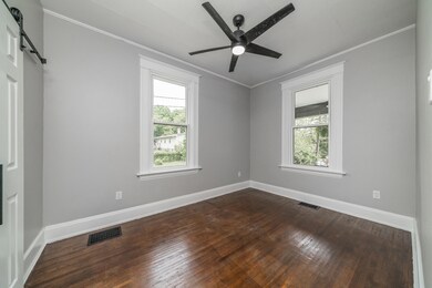 Central Row-12