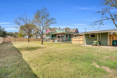 312 W 8th St, Ferris, TX 75125 - photo 5