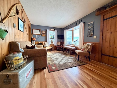 1111 W Lake Ave, Worthington, MN 56187 - photo 5