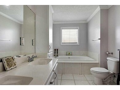 Master Bath/Spa.