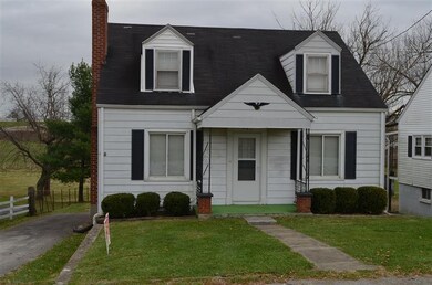 681 Perryville St, Harrodsburg, KY 40330 - photo 2