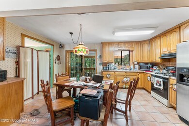 128 Whippoorwill Dr, Bushkill, PA 18324 - photo 5