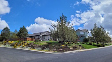 2440 SW 37th St, Redmond, OR 97756 - photo 2