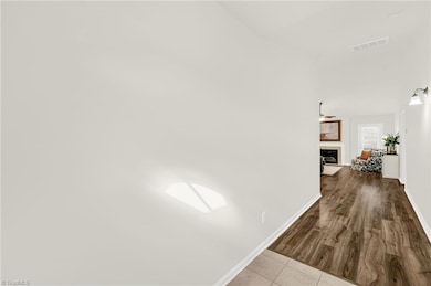 706 Chas Ct, High Point, NC 27265 - photo 5