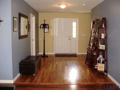 42 Kelton Ct, Albany, NY 12209 - photo 2